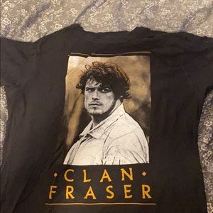 Outlander Clan Fraser graphic tee 😍